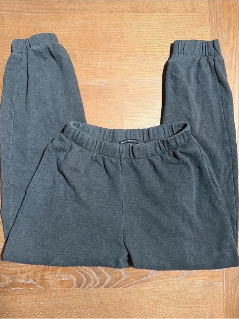 Brandy Melville Women’s Charcoal Gray Jogger Sweatpants